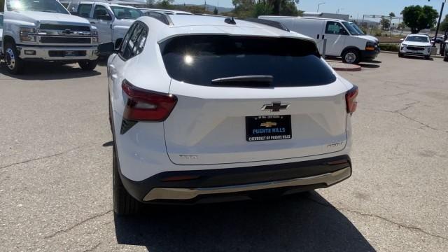 new 2025 Chevrolet Trax car, priced at $26,980