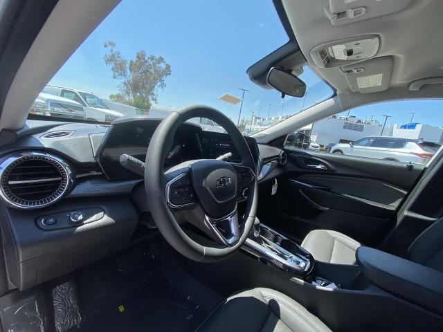 new 2025 Chevrolet Trax car, priced at $26,980