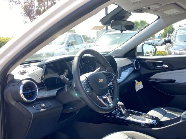 new 2025 Chevrolet Trax car, priced at $25,580