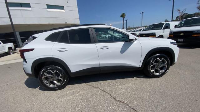 new 2025 Chevrolet Trax car, priced at $25,580