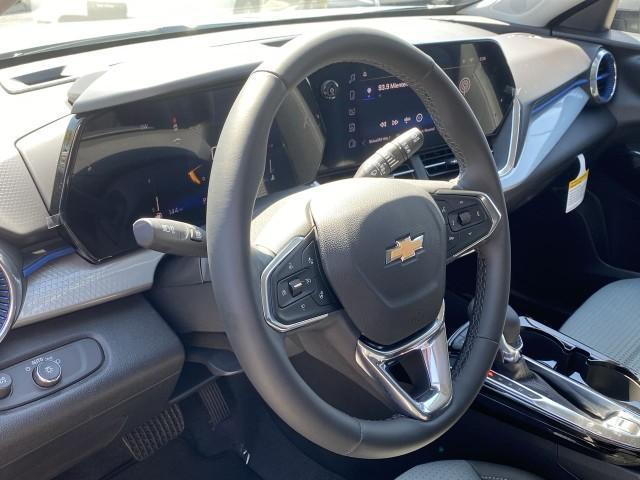 new 2025 Chevrolet Trax car, priced at $25,855