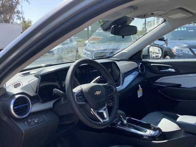 new 2025 Chevrolet Trax car, priced at $25,855