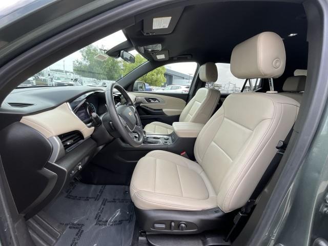 used 2022 Chevrolet Traverse car, priced at $29,495