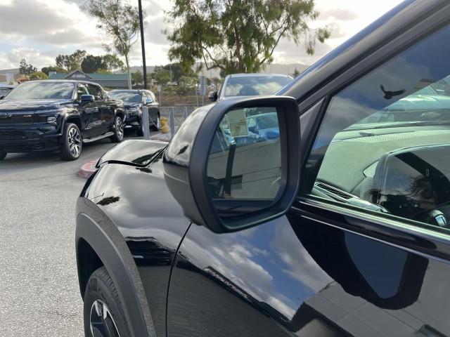 new 2025 Chevrolet Equinox car