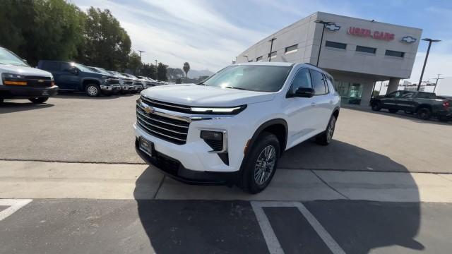 new 2024 Chevrolet Traverse car, priced at $41,915