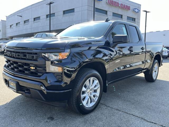 new 2025 Chevrolet Silverado 1500 car, priced at $43,615