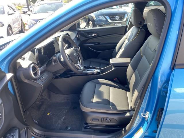new 2025 Chevrolet Trax car, priced at $27,575