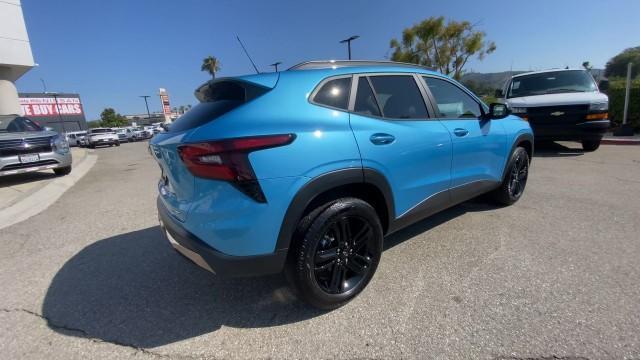 new 2025 Chevrolet Trax car, priced at $27,575