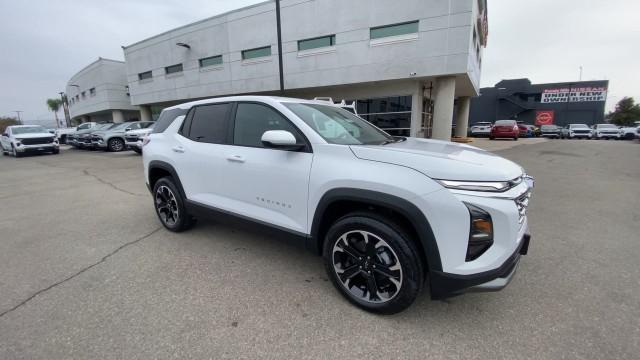 new 2025 Chevrolet Equinox car, priced at $30,765