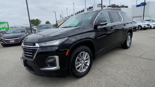 used 2023 Chevrolet Traverse car, priced at $29,595