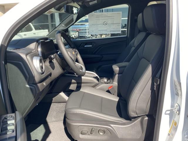 new 2025 Chevrolet Colorado car, priced at $43,055