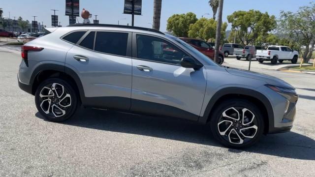 new 2025 Chevrolet Trax car, priced at $26,460