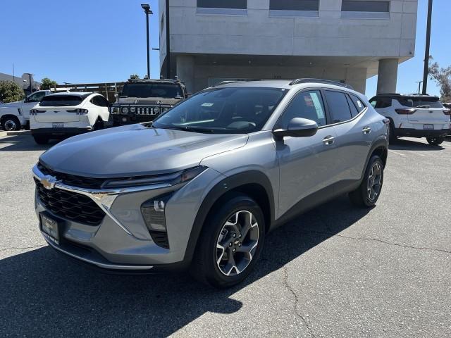 new 2025 Chevrolet Trax car, priced at $25,255