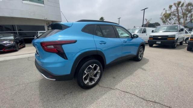new 2025 Chevrolet Trax car, priced at $25,180