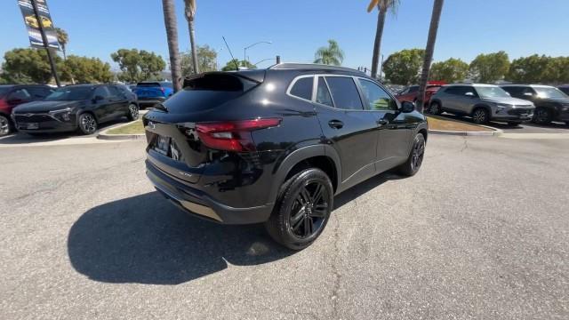 new 2025 Chevrolet Trax car, priced at $25,860