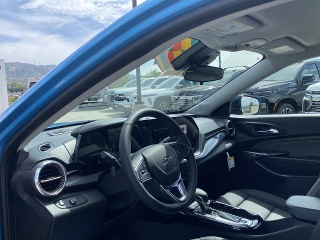 new 2025 Chevrolet Trax car, priced at $27,375