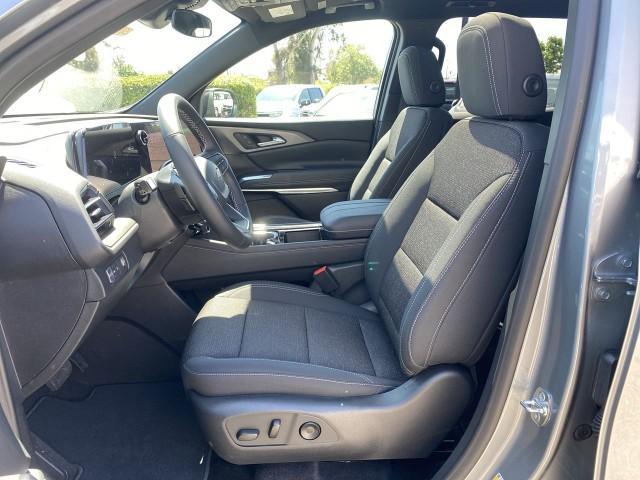 new 2025 Chevrolet Traverse car, priced at $45,764