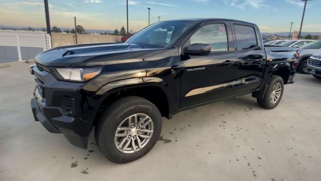 new 2024 Chevrolet Colorado car, priced at $37,997