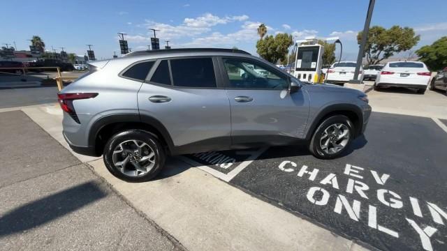 new 2025 Chevrolet Trax car, priced at $25,080