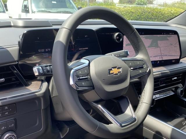 new 2025 Chevrolet Suburban car, priced at $64,615