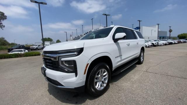 new 2025 Chevrolet Suburban car, priced at $64,615