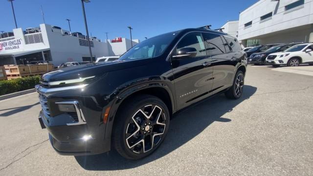 new 2025 Chevrolet Traverse car, priced at $56,700