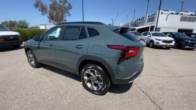 new 2025 Chevrolet Trax car, priced at $25,855