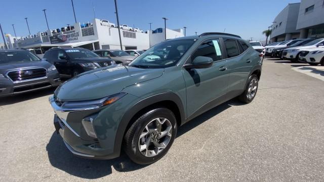 new 2025 Chevrolet Trax car, priced at $25,855