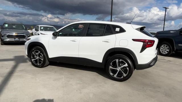 new 2024 Chevrolet Trax car