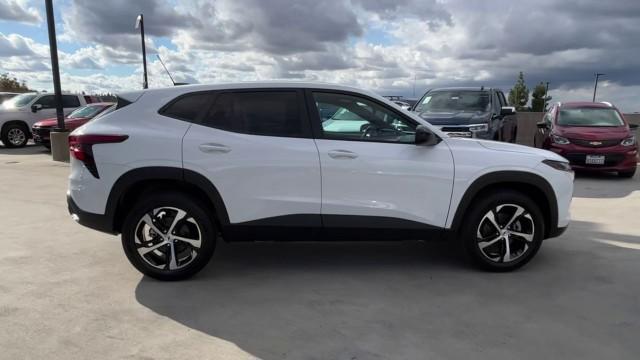 new 2024 Chevrolet Trax car