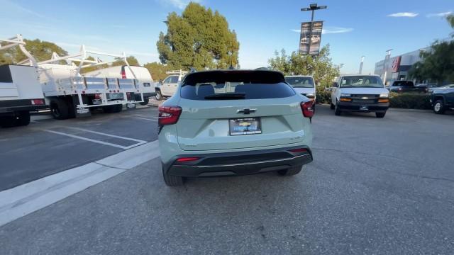 new 2025 Chevrolet Trax car, priced at $25,490