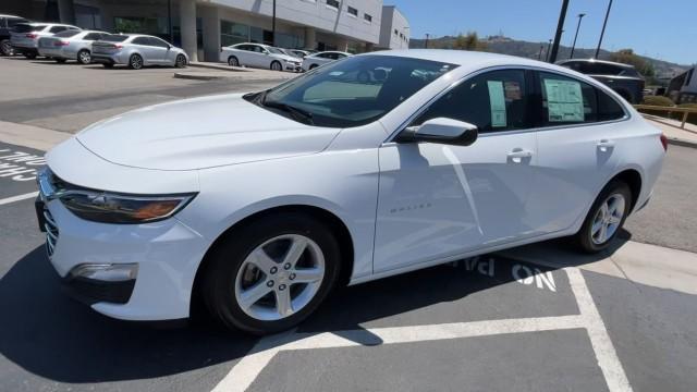 new 2024 Chevrolet Malibu car, priced at $24,695