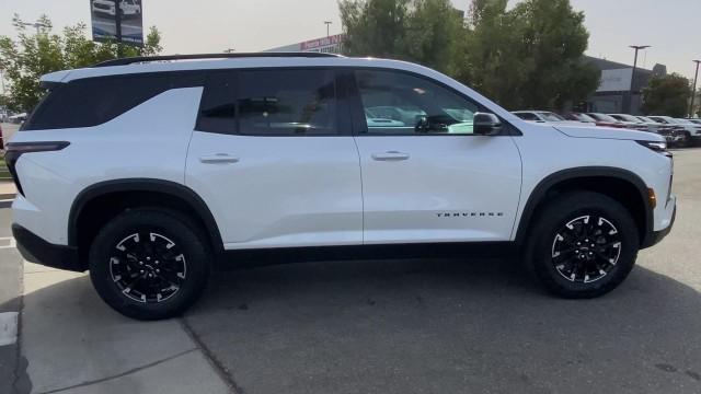 new 2024 Chevrolet Traverse car