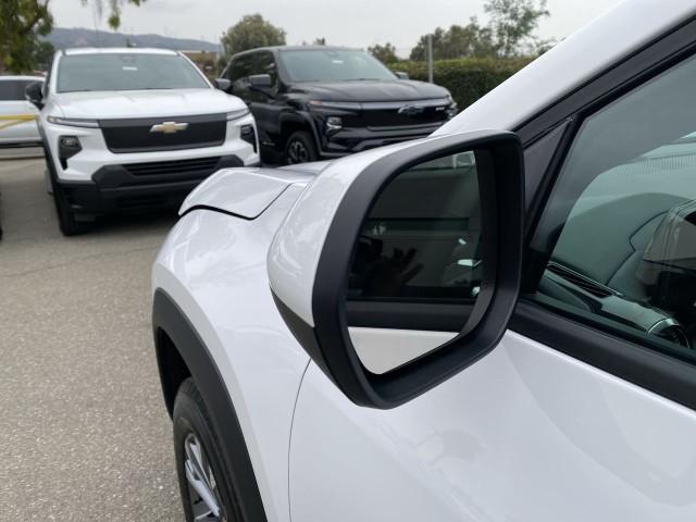 new 2025 Chevrolet Equinox car, priced at $30,380