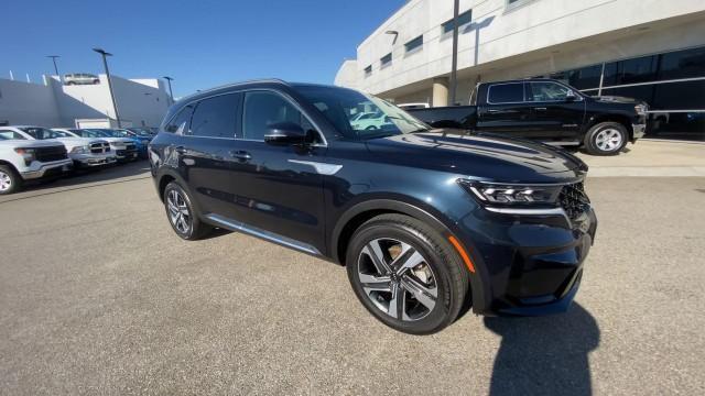 used 2022 Kia Sorento Plug-In Hybrid car, priced at $25,995