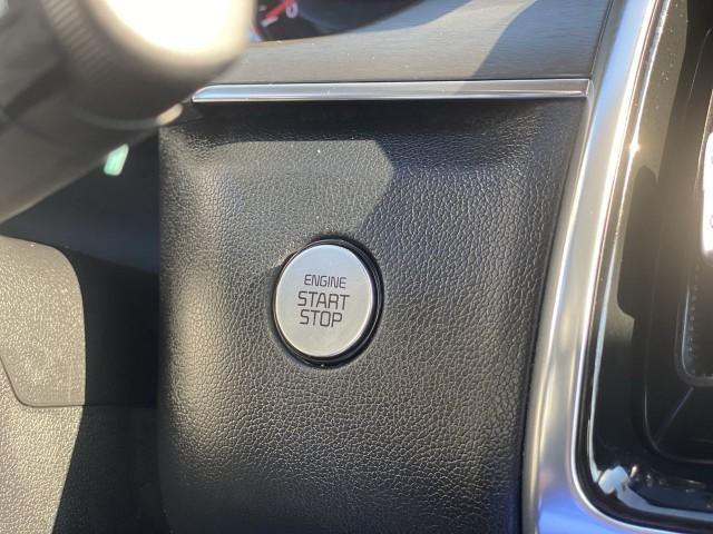 used 2022 Kia Sorento Plug-In Hybrid car, priced at $25,995