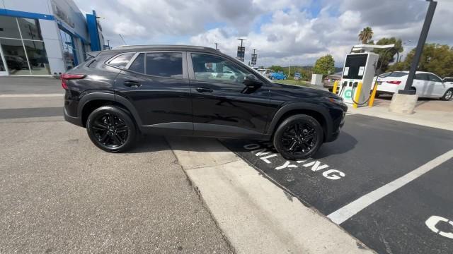 new 2025 Chevrolet Trax car