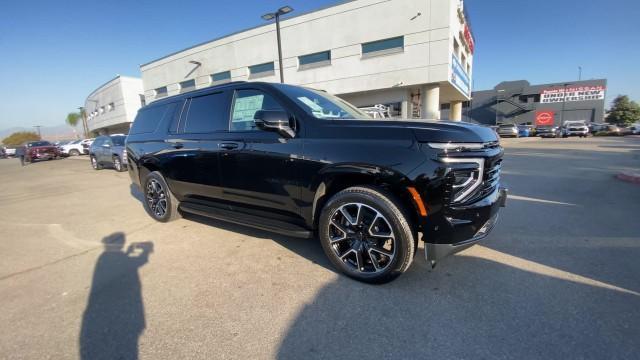 new 2025 Chevrolet Suburban car