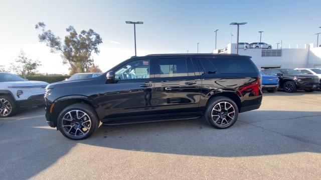 new 2025 Chevrolet Suburban car