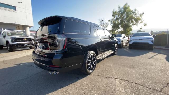 new 2025 Chevrolet Suburban car