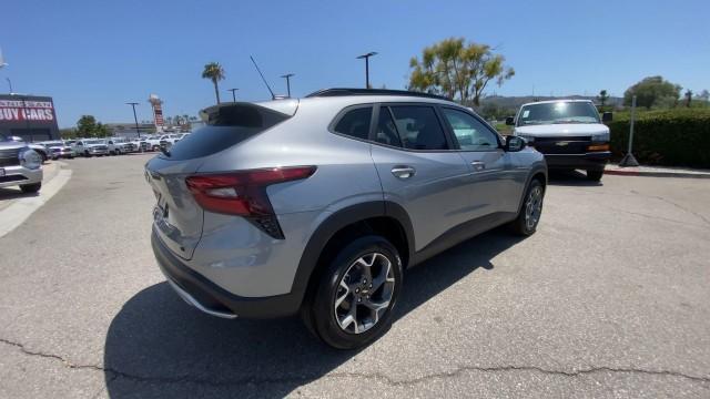 new 2025 Chevrolet Trax car, priced at $25,855