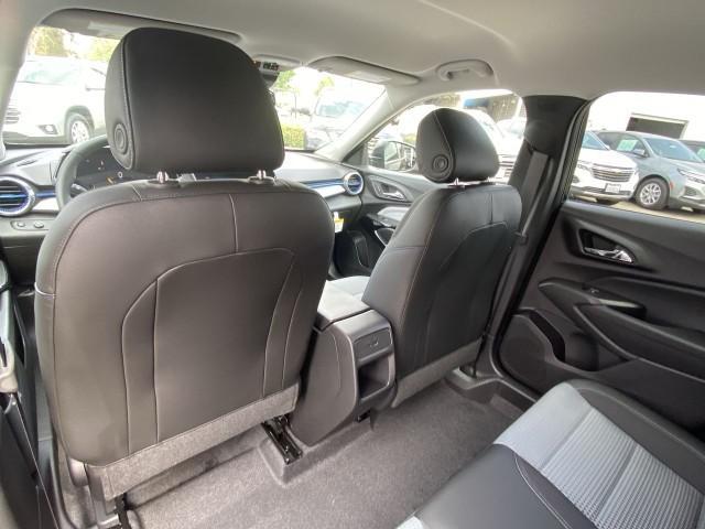new 2025 Chevrolet Trax car, priced at $25,180