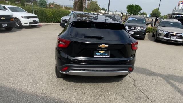 new 2025 Chevrolet Trax car, priced at $25,180