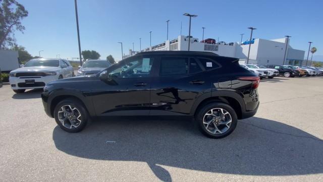 new 2025 Chevrolet Trax car, priced at $25,855