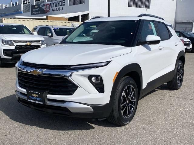 new 2025 Chevrolet TrailBlazer car, priced at $28,795