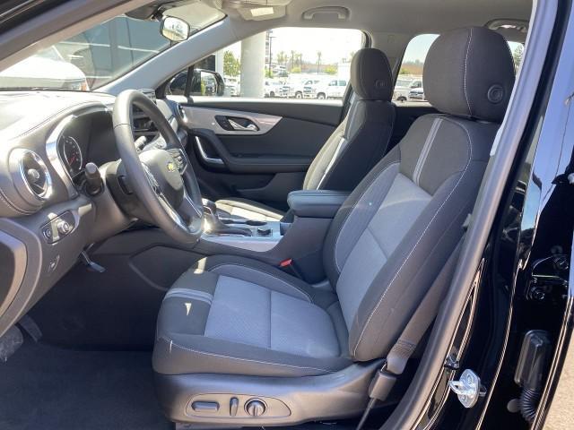 new 2025 Chevrolet Blazer car