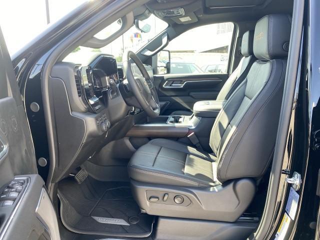 new 2025 Chevrolet Silverado 3500 car, priced at $91,160