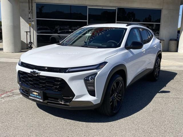 new 2025 Chevrolet Trax car, priced at $27,105