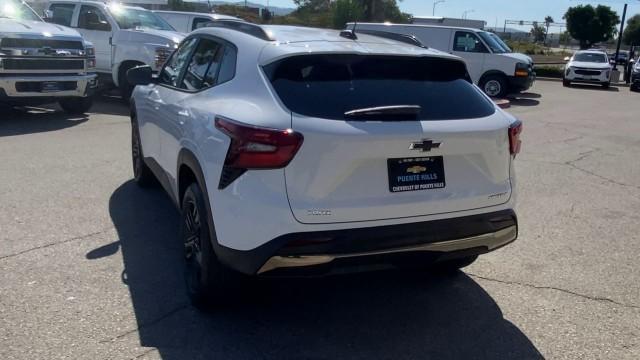 new 2025 Chevrolet Trax car, priced at $27,105