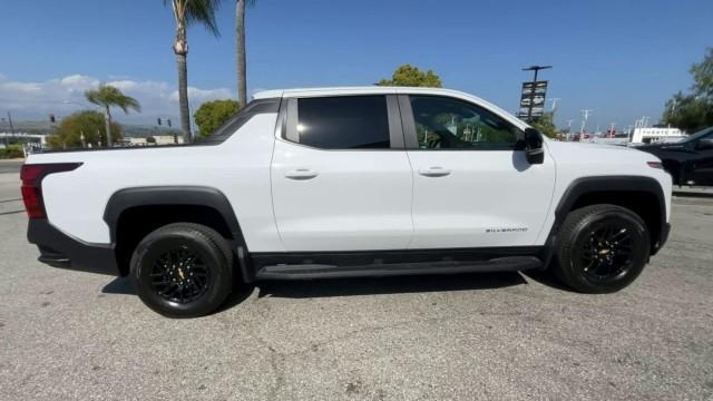 new 2024 Chevrolet Silverado EV car